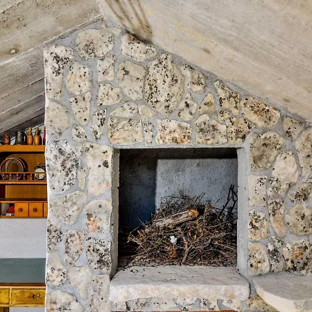 Haus-anita-2-mit-pool-fur-8-personen *