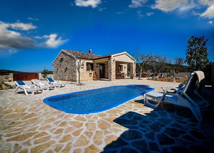 Haus-anita-2-mit-pool-fur-8-personen Дом отдыха *