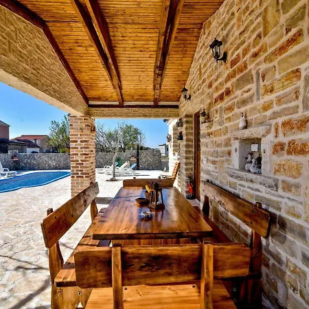 Haus-anita-2-mit-pool-fur-8-personen Holiday home *