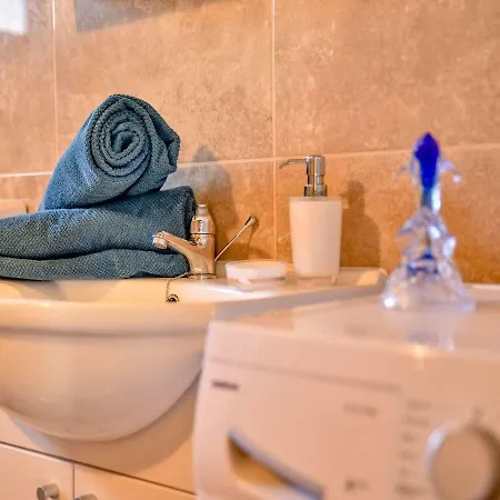 Haus-anita-2-mit-pool-fur-8-personen Dom wakacyjny