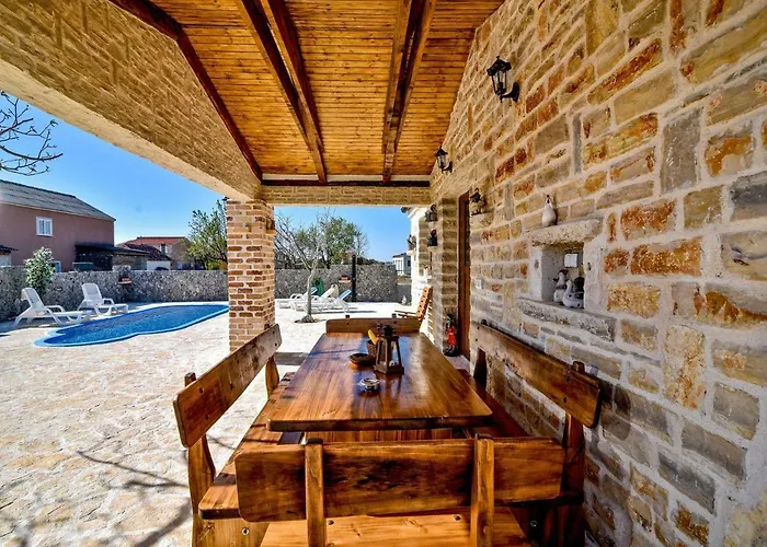 Haus-anita-2-mit-pool-fur-8-personen Holiday home *